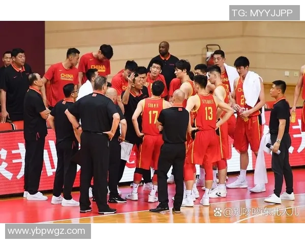 西安姚明合影留念展现篮球巨星风采与城市魅力的完美结合